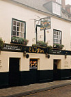 The Eel Pie Pub outside