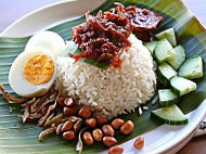 Nasi Lemak Kukus Ampang inside