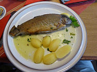 Goldner Hirsch food