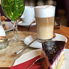 Cafe & Brasserie Hagemeister food