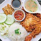 Ayam Gepuk Pak Raden Sg Buloh food