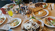 Taverna Zorbas Zum Wingershof food