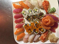 Kuchi-Sushi inside