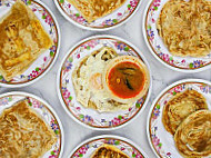 Wan Roti Canai (warong Bawah Pokok) food