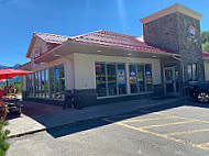 Dairy Queen outside