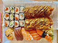 Jumbo Sushi inside