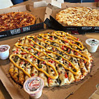 Toppers Pizza food