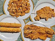 Dino Ojai Fried Chicken food