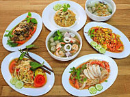 Thitsar Yeik food