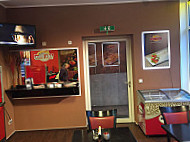 Tele Pizza Krefeld Centrum inside