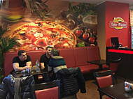 Tele Pizza Krefeld Centrum inside