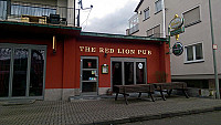 Red Lion Pub outside