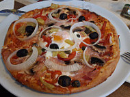 Pizzeria Enzo food