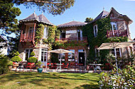 La Table du Saint-Christophe inside