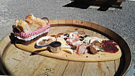 Chalet D'alpage Mont-de-la-mayaz food