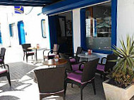 Café Bonjour Costa Teguise inside