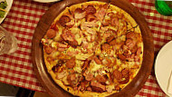 Fannie Bay Super Pizza food