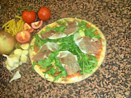Martin's Pizzeria food
