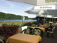 Seeschlösschen Restaurant und Café inside