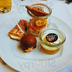 Restaurant Gruner Baum at Hilton Hotel Dresden food