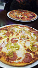 Pizzeria Caravella food