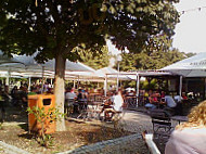 Biergarten im Schlossgarten outside