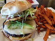 Red Robin Gourmet Burgers And Brews food