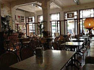 Cafe Colon inside