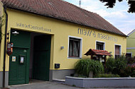 Weingut & Buschenschenke Preschitz food