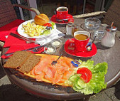 Café Berlin food