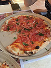 Pizzeria La Rucola food