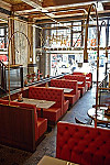 Zizzi - The Strand inside