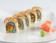 La Lonchera Sushi food