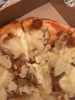 Queen's Pizza food