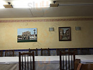 Bar Restaurante El Puente inside