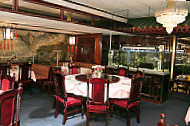 China Restaurant Golden Lotus inside