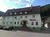 Hotel Gasthof zum Hirsche outside