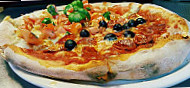 Pizza Casa Mia food