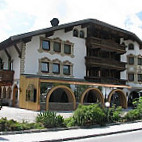 Restaurant Maximilian im Hotel Tyrolis outside