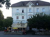 Hotel-Restaurant Jura outside