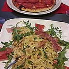 Ristorante-Pizzeria Vecchia Posta GmbH food