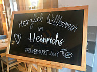 Café Heinrichs inside