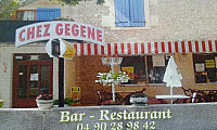 Chez Gegene inside