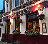 The Fox & Hounds outside
