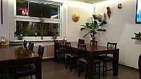 Restaurant Dong Que inside