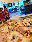 Pizza E Coca food