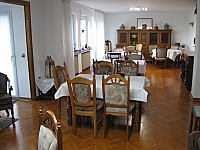 Hofcafe Freisendorf inside