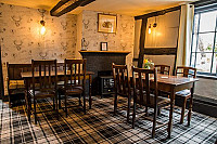 The Lamb Inn inside