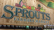 Sprouts Farmers Market outside