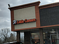 Little Caesars Pizza outside